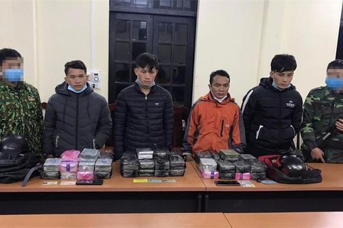 Chuyện chưa kể về cuộc vây bắt tội phạm ma túy trên 'cổng trời' Sa Pa