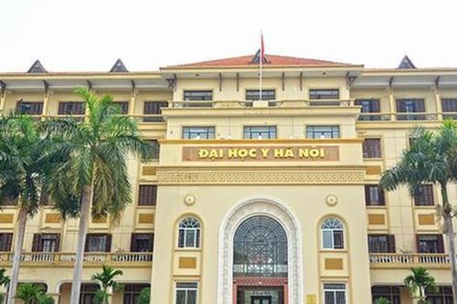 Bị cấp thiếu bằng, nhiều bác sĩ nội trú kêu cứu