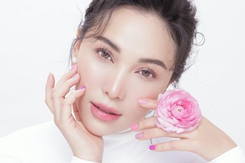 Quỳnh Thư khoe vẻ đẹp trong veo, đối lập với hình ảnh 'đả nữ' khi trở thành võ sĩ The Champion
