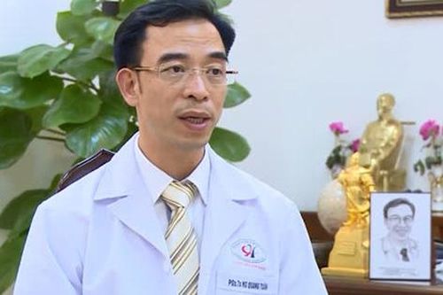 Bắt tạm giam nguyên Giám đốc BV Bạch Mai Nguyễn Quang Tuấn