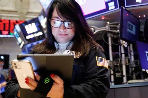 Chứng khoán Mỹ, giá dầu, Bitcoin cùng đi xuống trước ngày công bố báo cáo lạm phát quan trọng