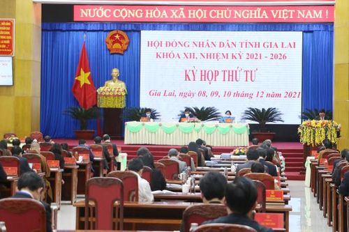 Ngày làm việc cuối cùng kỳ họp thứ 4 HĐND tỉnh Gia Lai khóa XII: Sôi nổi thảo luận, chất vấn tại hội trường