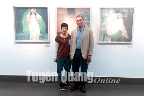 Họa sỹ Lương Ánh Hiện tham gia Triển lãm tranh 'Phụ nữ vẽ và Yêu'