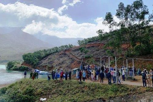 Đời sống Đời sống Tìm thấy thi thể nạn nhân mất tích trên hồ Thủy Yên