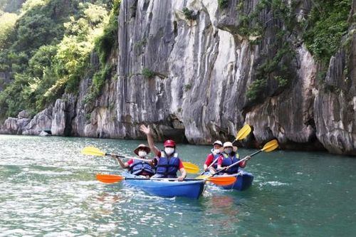 Quảng Ninh: Mở cửa du lịch, đảm bảo phòng, chống dịch COVID-19
