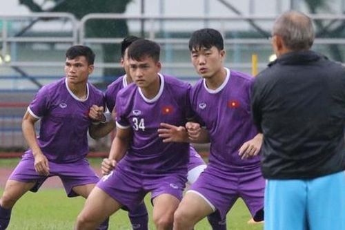 'Chúng tôi sẽ đánh bại tuyển Malaysia bằng lối chơi truyền thống'