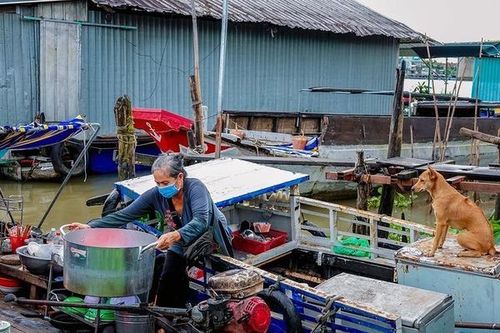 Cần Thơ quyết liệt chi các gói hỗ trợ cho người lao động dịp cuối năm