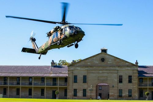 Sau khi loại tàu ngầm Pháp, Australia lại loại trực thăng châu Âu để mua của Mỹ