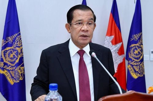 Thủ tướng Campuchia Hunsen ra lệnh 'tiêu hủy hoặc xếp xó mọi thứ vũ khí Mỹ'
