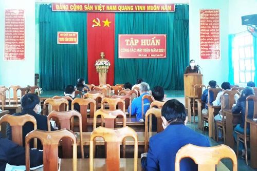 Đak Pơ: Bồi dưỡng nghiệp vụ cho 46 cán bộ Mặt trận cơ sở