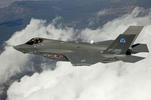 Thêm một nước láng giềng của Nga mua tiêm kích tàng hình F-35 Mỹ
