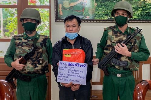 Khống chế người vận chuyển ma túy qua hầm Hải Vân