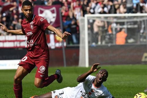 Soi kèo nhà cái Metz vs Lorient. Nhận định, dự đoán bóng đá Ligue 1 (21h00, 12/12)