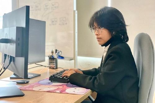 Cô gái mê Sử tìm ra 9 lỗ hổng bảo mật của tập đoàn công nghệ Mỹ