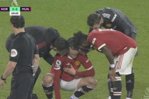 Lindelof cảm thấy khó thở, gặp vấn đề về tim mạch như Eriksen và Aguero?
