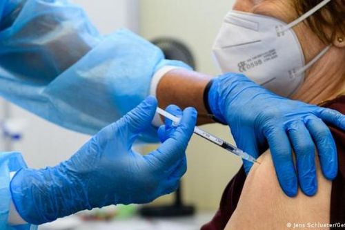 Hiệp hội bác sĩ Đức khuyên tiêm mũi vắc xin thứ tư