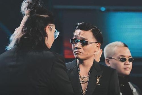 Wowy chơi lớn, tặng 100 triệu đồng cho thí sinh tại vòng đối đầu Rap Việt