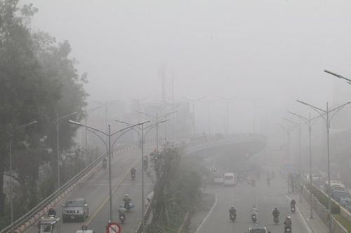 Chất lượng không khí nhiều điểm ở Bắc Bộ, Nam Bộ không tốt cho sức khỏe
