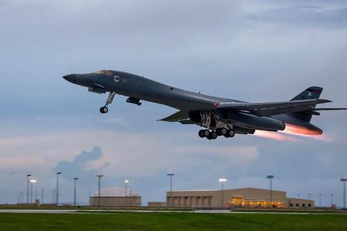 Mỹ gia hạn vận hành máy bay ném bom chiến lược B-1B