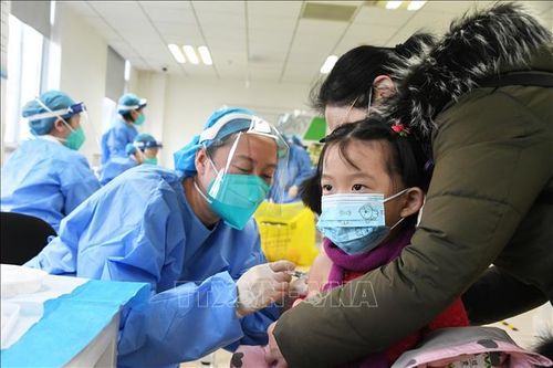 Trung Quốc có thể đạt miễn dịch cộng đồng vào cuối năm 2021