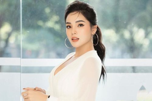 Bị 'mỉa mai' giống đàn ông, Kỳ Duyên đáp trả cực gắt khiến anti-fan 'đứng hình'