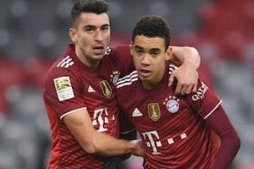 Bayern thắng sát nút, vững ngôi đầu Bundesliga