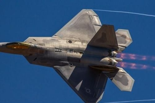 Lý do Mỹ không bán chiến cơ F-22 Raptor cho nước ngoài