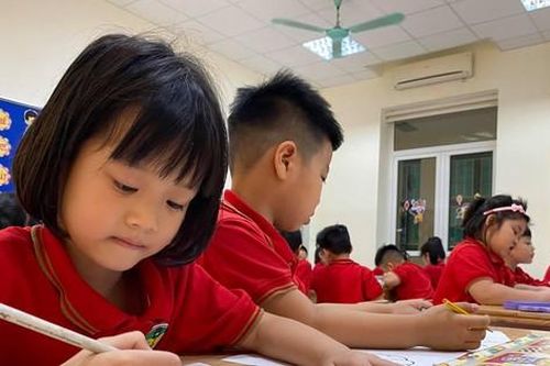 Bộ GD&ĐT: Trường hợp bất khả kháng, học sinh lớp 1, 2 kiểm tra định kỳ trực tuyến