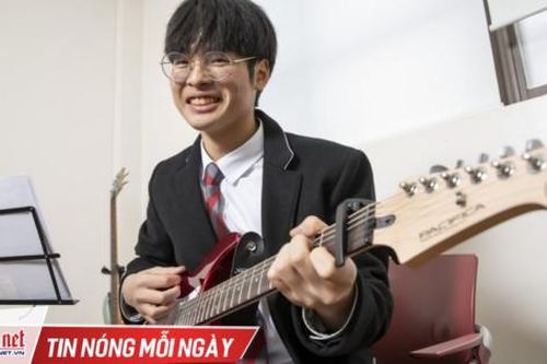 Nam sinh lai Việt - Hàn nhận giải thưởng danh giá