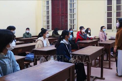Thừa Thiên-Huế: Trên 34.000 học sinh khối THPT trở lại trường học trực tiếp