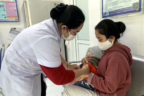 Phòng chống bệnh sởi trong mùa đông xuân