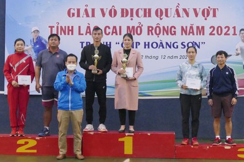 Kết thúc Giải Vô địch quần vợt tỉnh Lào Cai mở rộng tranh 'Cup Hoàng Sơn' năm 2021