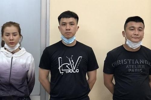 Dàn cảnh đi đòi nợ, xông vào cướp tài sản
