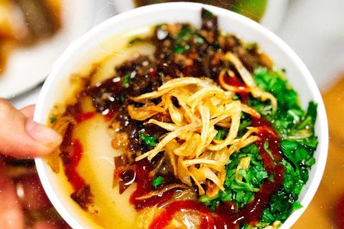 Bánh đúc - từ món nhà nghèo đến thức quà tuổi thơ thơm nức lòng của người Hà Nội