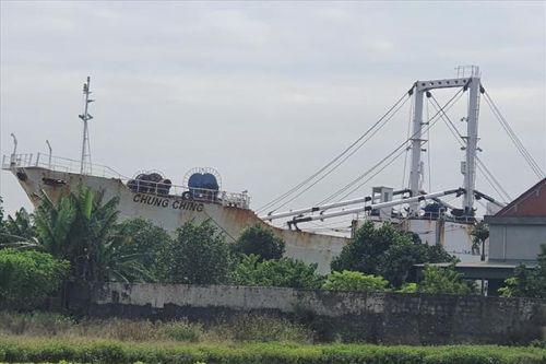 Khởi tố vụ án nhập lậu tàu nước ngoài 3.200 tấn để phá dỡ lấy sắt vụn