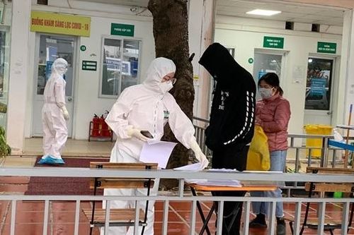 Hà Nội sắp đón đợt COVID-19 mới?