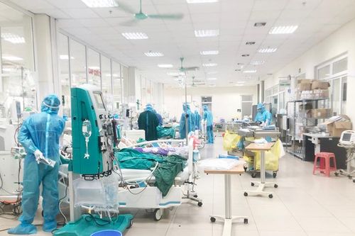 Thủ tướng yêu cầu Bộ Y tế tìm giải pháp ngăn chặn, đẩy lùi ca nặng và tử vong do Covid-19