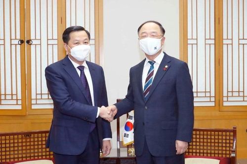 Phó Thủ tướng Lê Minh Khái hội đàm với Phó Thủ tướng Hàn Quốc Hong Nam Gi
