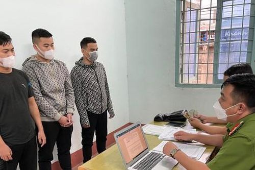 Bắt nhóm đối tượng hoạt động tín dụng đen với lãi suất lên đến 405%/năm
