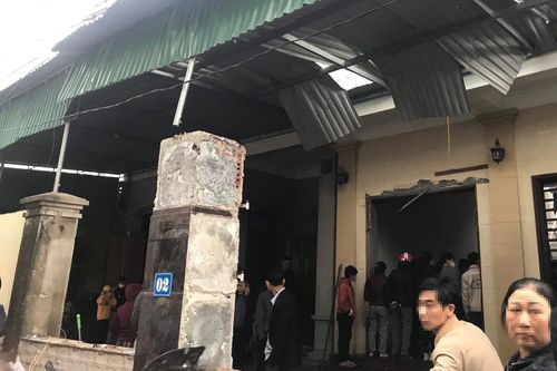 Nổ lớn tại Nghệ An khiến một người đàn ông trọng thương, nhà cửa tan hoang