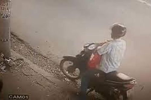 Clip: Nữ chủ 'tung cước' hạ gục tên trộm trong một nốt nhạc