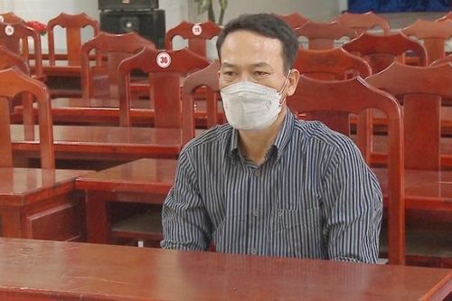 Tạm giữ đối tượng 'nổ' có khả năng chạy án để lừa đảo chiếm đoạt tài sản