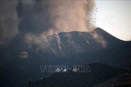 Tây Ban Nha: Núi lửa Cumbre Vieja lập kỷ lục về thời gian phun trào