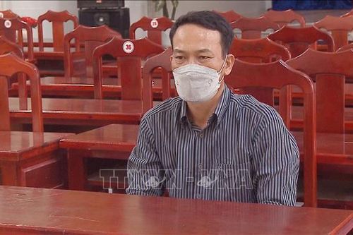 Tạm giữ hình sự đối tượng lừa đảo 'chạy án'