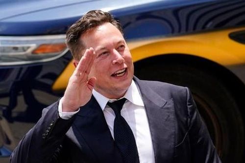 Tỷ phú Elon Musk cân nhắc nghỉ việc để làm người ảnh hưởng trên mạng xã hội