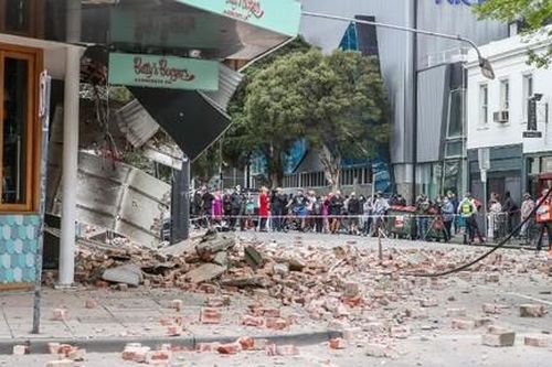 Động đất mạnh 7,3 độ richter ngoài khơi Indonesia