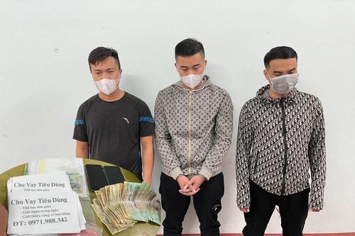 Hàng trăm người sập bẫy tín dụng đen, gánh lãi hơn 400%/năm