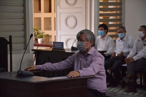 Hoãn phiên tòa xử cựu Giám đốc Sở Y tế Long An Lê Thanh Liêm