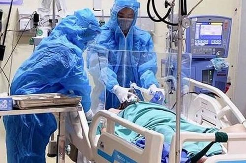 F0 tăng cao chưa từng có, Hà Nội có đáp ứng được năng lực điều trị?