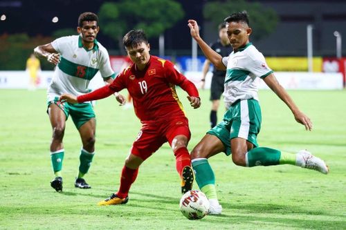 Bị chơi 'chặt chém', ĐT Việt Nam hòa đáng tiếc Indonesia